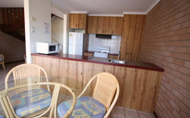 Sapphire Court Holiday Units