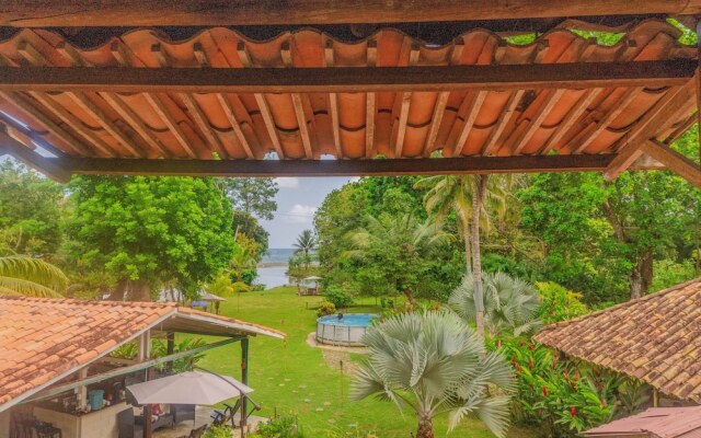 Los Robles Capurgana
