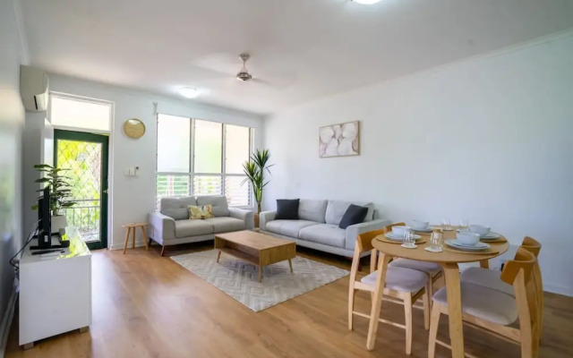 Nightcliff Retreat Stylish 2BR Apt Near Foreshore