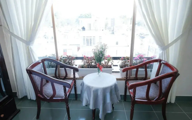 Bukchon Da Lat Hotel