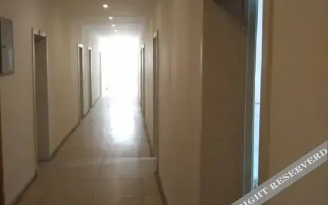 Qinghua Business Hotel