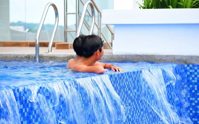 The Wave Residence by Icon Stay