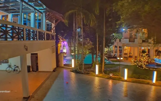 Seremban Grande Villa 163 by Vale Pine