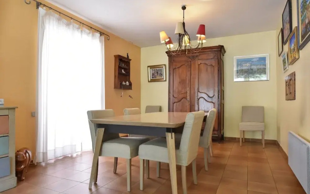 Beautiful Villa With Stunning Views of the Mont Ventoux