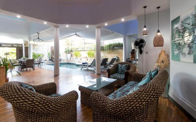 Pura Villa