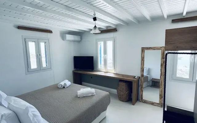 Myconian Sunset Apartments