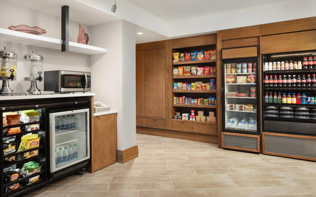 Crowne Plaza Dallas Market Ctr - Love Field by IHG