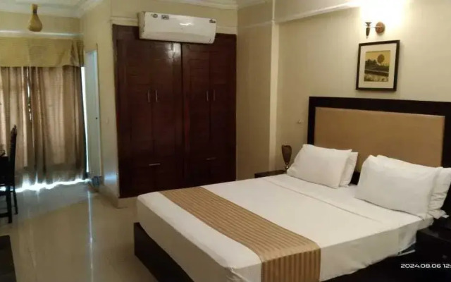 Pak Continental Hotel