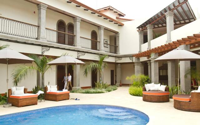 Hotel Los Portales