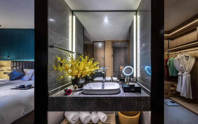 Guangzhou Elegant Hotel