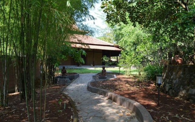 Hills Joglo Villa