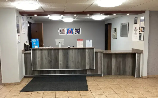 Days Inn Bridgeview