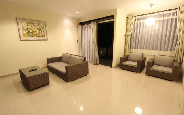 De Reiz Villa Kesuma Syariah, 3 BR, View ke Bukit