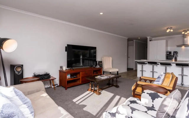 First Choice in Mangawhai - Mangawhai Holiday Home – Guest Rooms – Mangawhai Heads