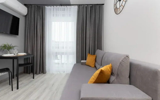 Minimalist Studio in Warsaw by Renters