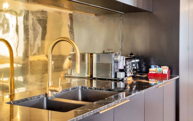 Luxe In The City w Two Car Parks