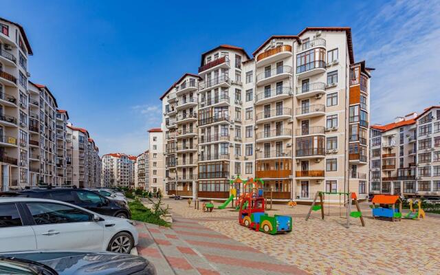 Apartments on Krymskaya street 22k17