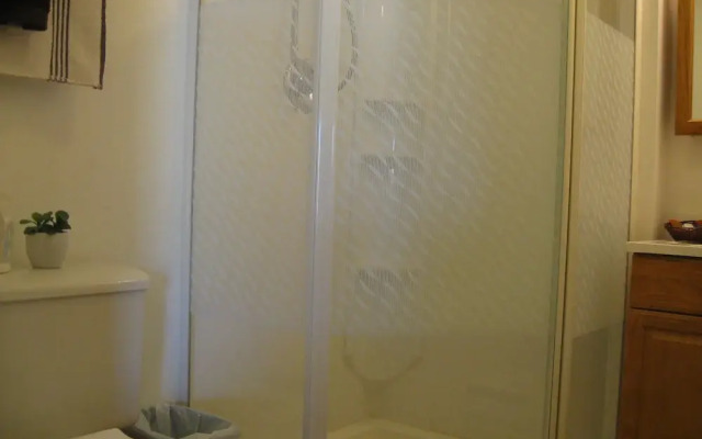 1202 Motor Inn