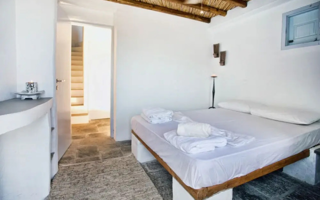 Traditional Stonehouse Breathtaking View