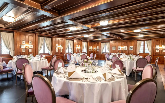 Swiss-Chalet Merlischachen - Historik Chalet-Hotel Lodge