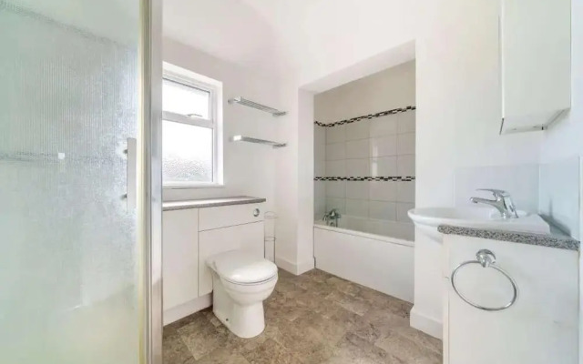 Oxford - Villa - Sleeps 8 - Garden - Parking