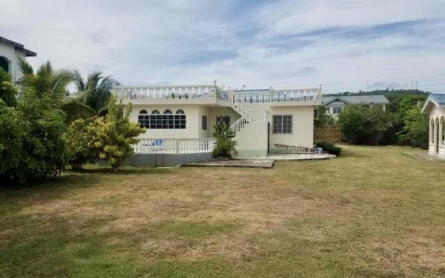 Captivating 3-bed House in Trelawny, Jamaica