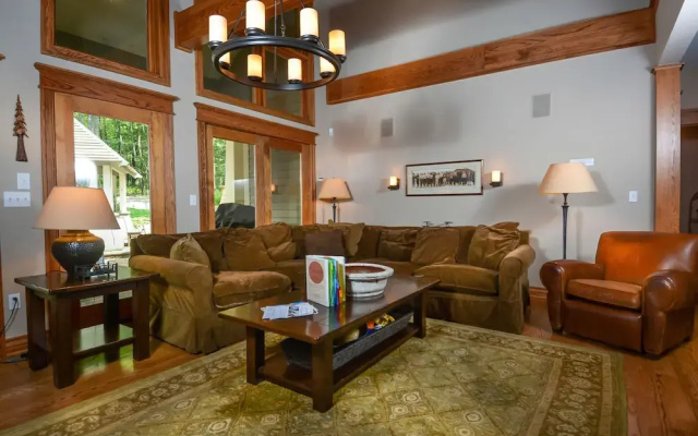 Stone Mountain Vista 5 Bedroom House