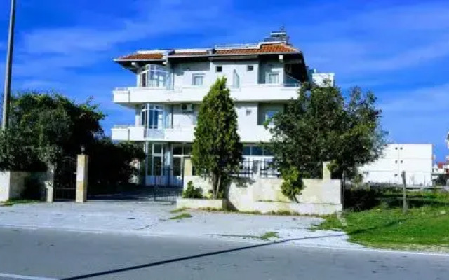 Etna Apartments