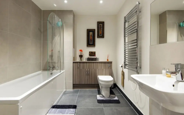 Majestic Maida Vale Home near Regents Park