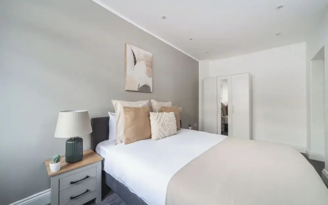 The Cricklewood Apartment