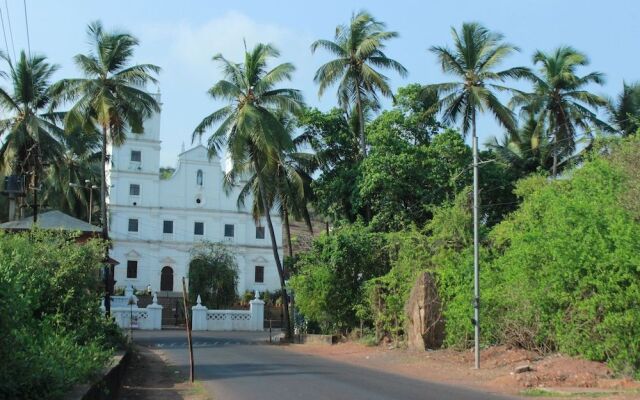 OYO 9358 Home Designer 1BHK Candolim