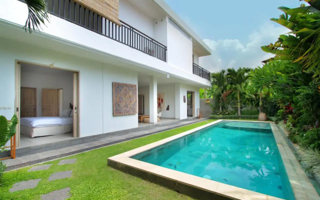 The Villa Umalas by Ilaria