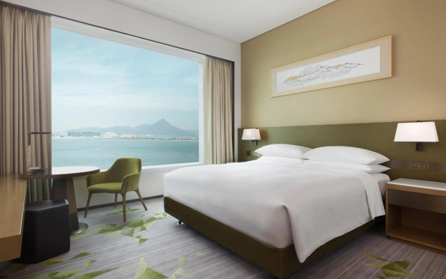 Sheraton Hong Kong Tung Chung Hotel – Guest Rooms – Islands District