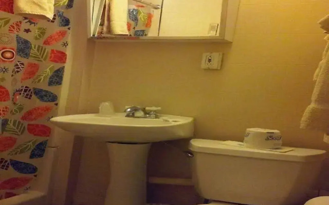 463 Beacon Street Guest House