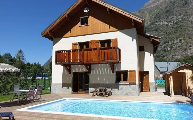 Modern chalet in Venosc with pool