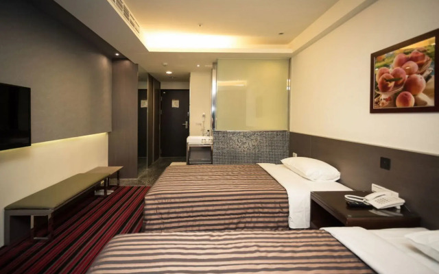 De Reve Express Hotel