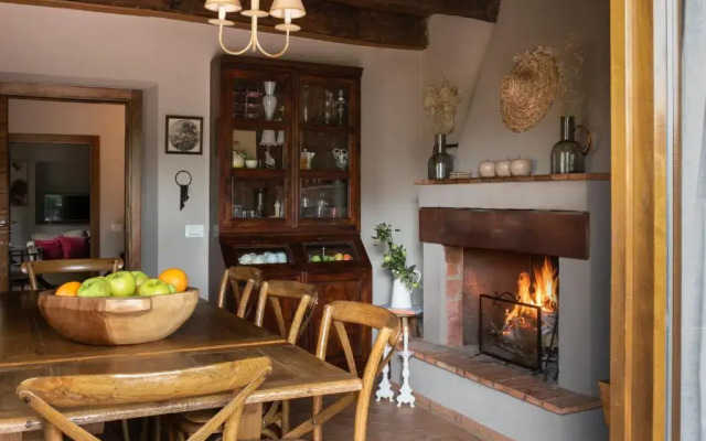 I Ginepri exclusive CountryHouse, 15pax, private pool, Aulla