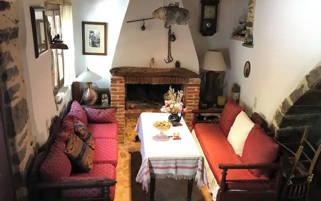 Mylopetra Four Seasons Traditional House