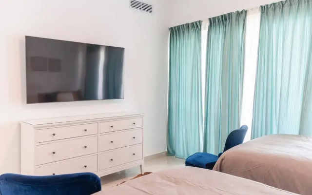 Spacious Apto With Spectacular Views Of The Beach