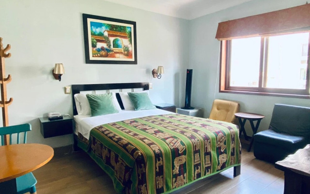 Hotel Tinkus Inn