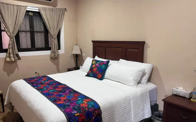 Espectacular casona con alberca y jardines