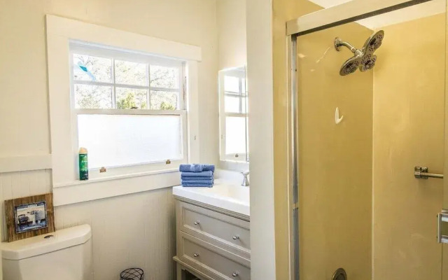 Stunning Alameda One Bedroom