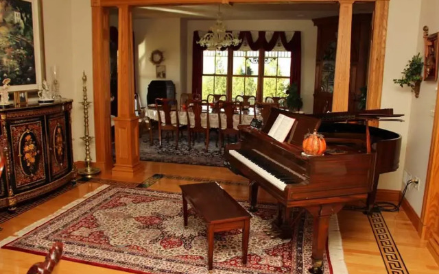 The Hurst House Bed and Breakfast