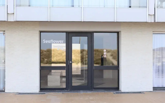 Apartment in Nieuwpoort by the Beach