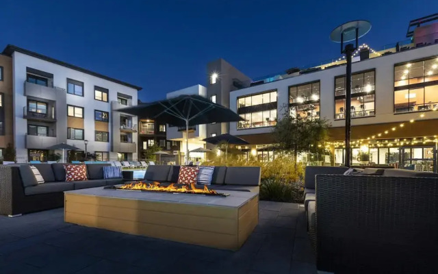 Luxury Condos Menlo Park