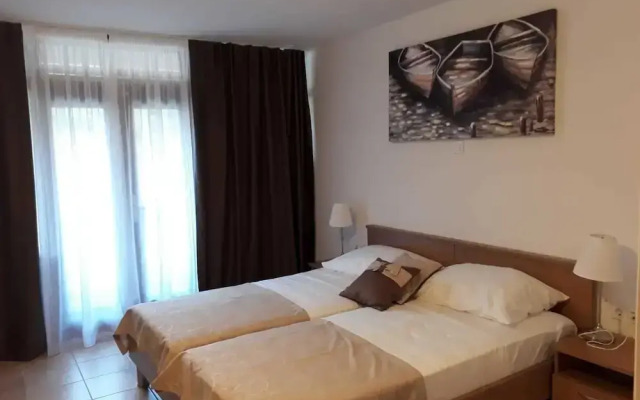 Hotel Albamaris