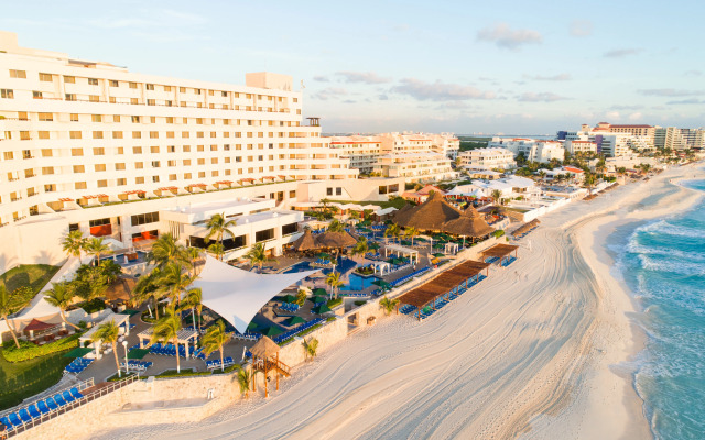 Royal Solaris Cancun Resort - Cancun All Inclusive Resort