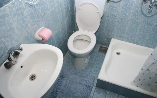 Apartments and rooms with parking space Bol, Brac - 2878