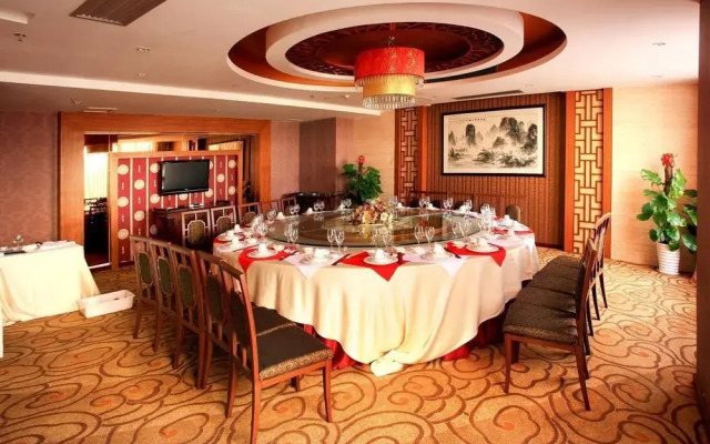 Yangshuo Jasper International Hotel