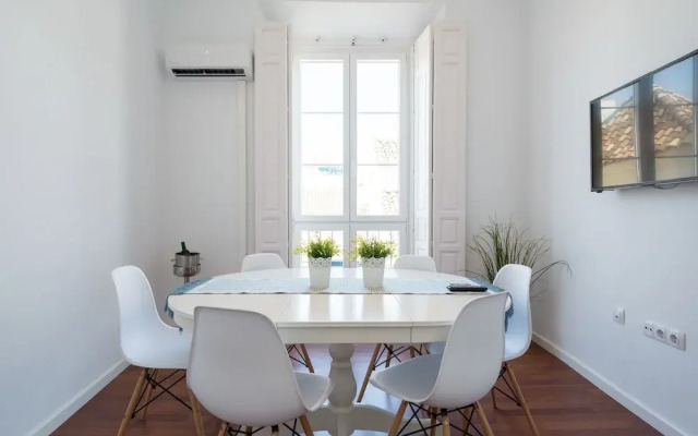 Sunny Malaga Apartments